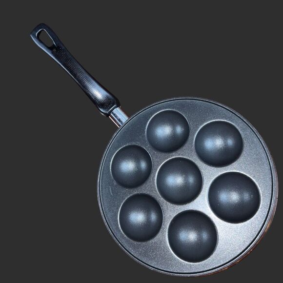 Nordic Ware Cast Aluminum Danish Ebelskiver Pan - Picture 2 of 6